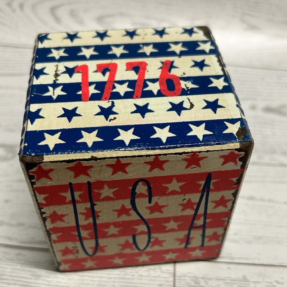 USA 1776 Decorative Red White Blue 2025 Cube Shelf Tabletop Decor Patriotic